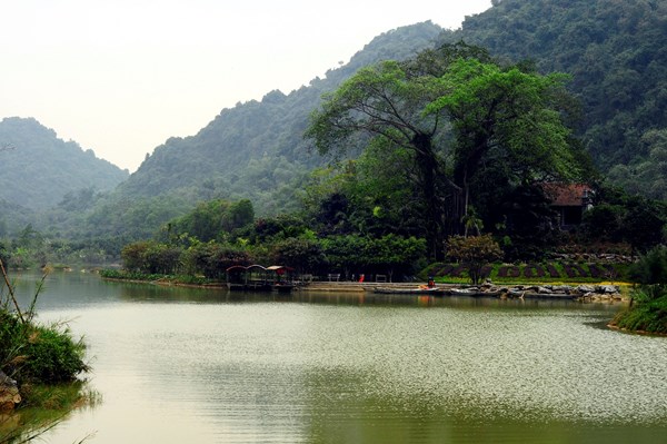 Danh[-]thắng[-]Tràng[-]An[-]đẹp[-]hút[-]hồn[-]du[-]khách